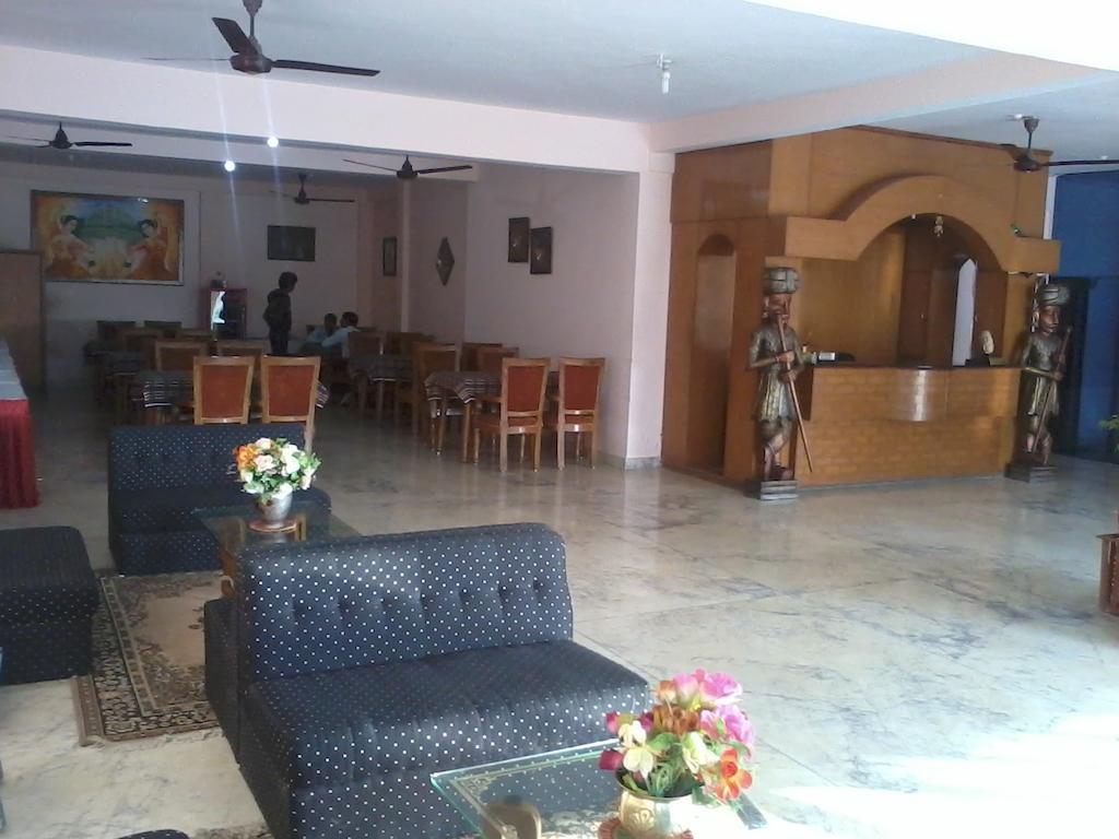 بوبال Hotel Sambodhi المظهر الخارجي الصورة